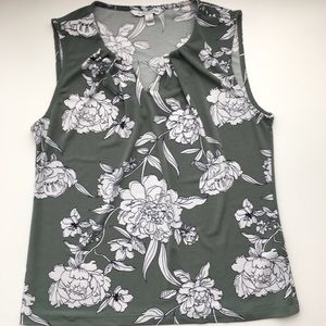 41 Hawthorn knit top, never worn